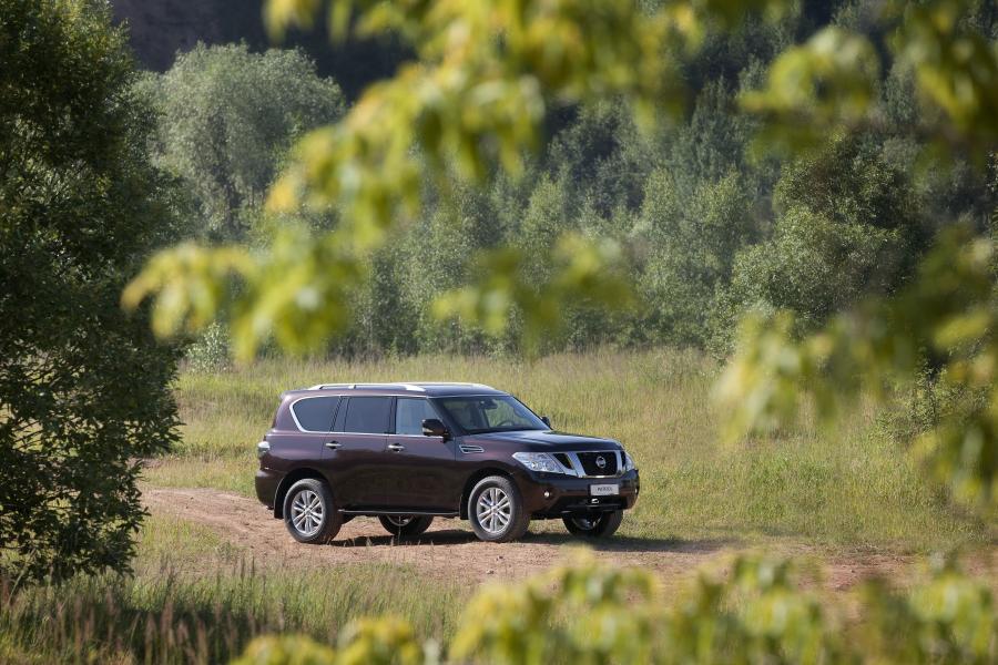  Nissan Patrol 2010 года  (фото 68 из 118)